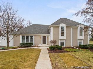 455 Sunset Ct, Glen Ellyn, IL