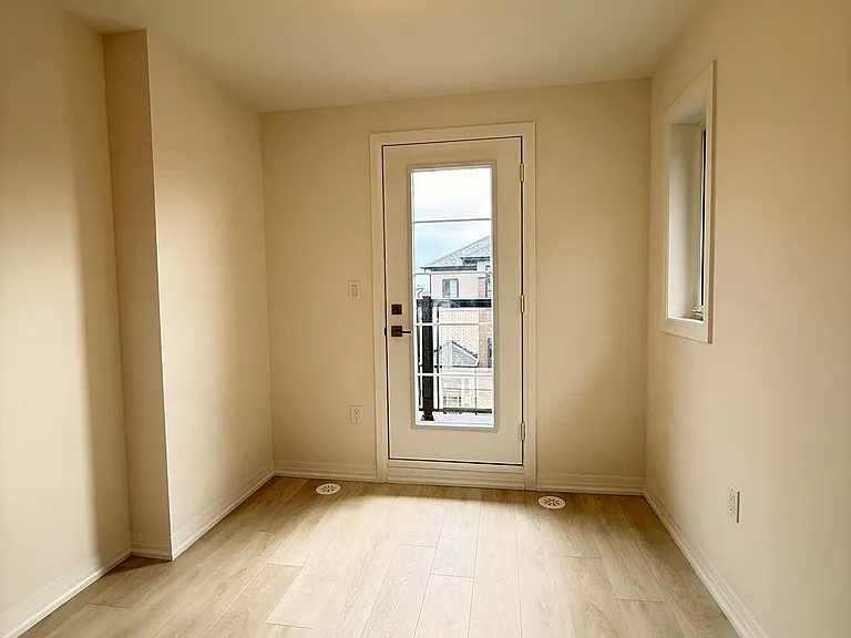 660 Colborne St W #140 — Photo 8