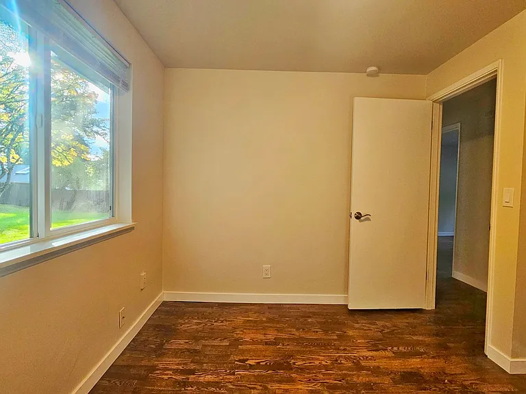13865 SE 40th St — Photo 17