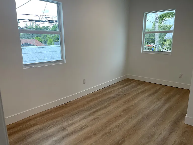 3603 Charles Ave — Photo 22