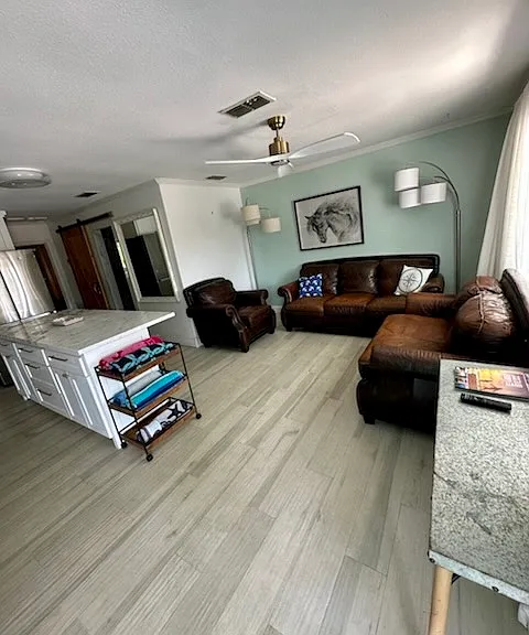 210 W Gardenia St #12 — Photo 7