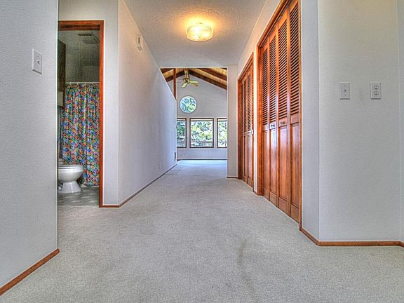 4th image of 1160 SW Norwood Dr