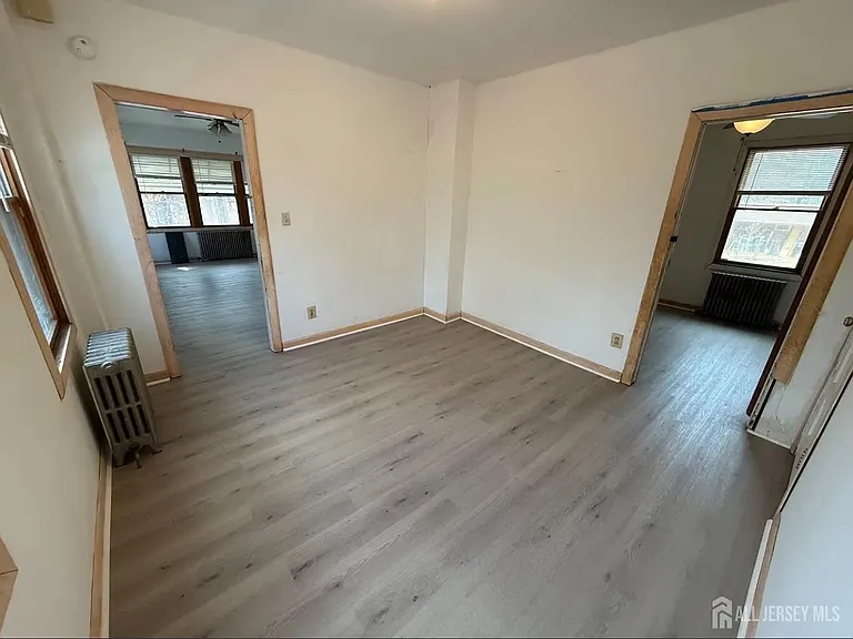 941 Felicia St — Photo 5