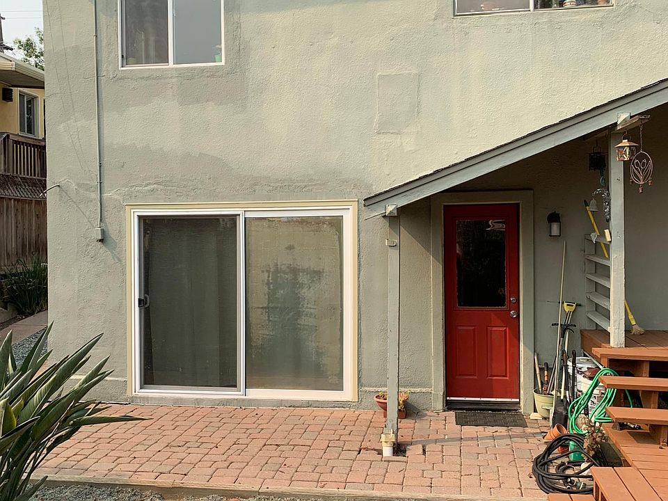 Entrance to unit with sliding glass doors