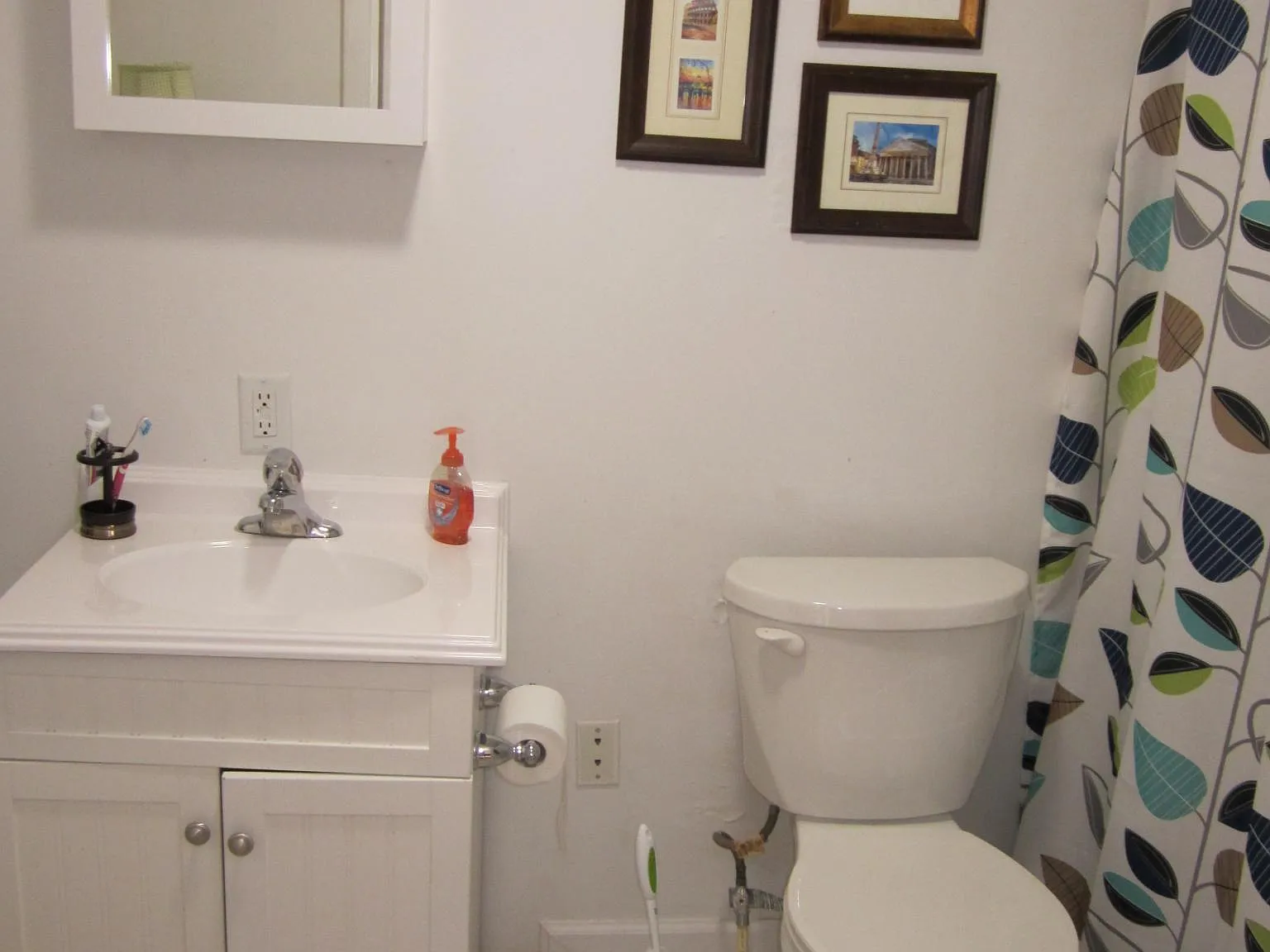 2 bed, 1800 sqft, $1,600 — Photo 3