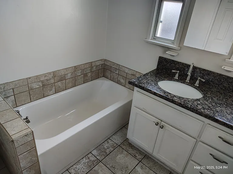 4734 Allott Ave — Photo 15