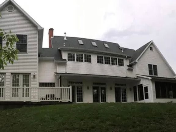 2nd image of 1227 State Road Mm