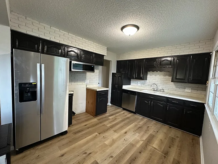 4212 Valley Cir — Photo 10