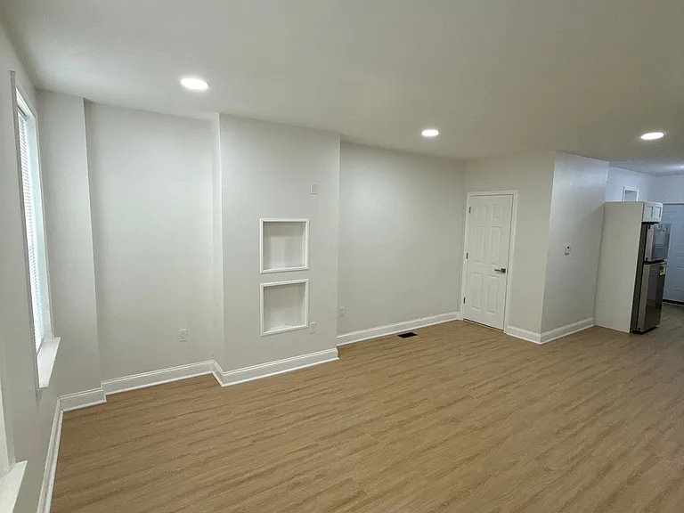 1320 S Myrtlewood St — Photo 10