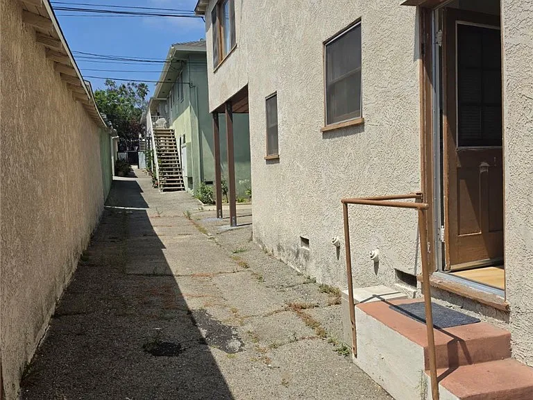 633 Park Ave #C — Photo 19