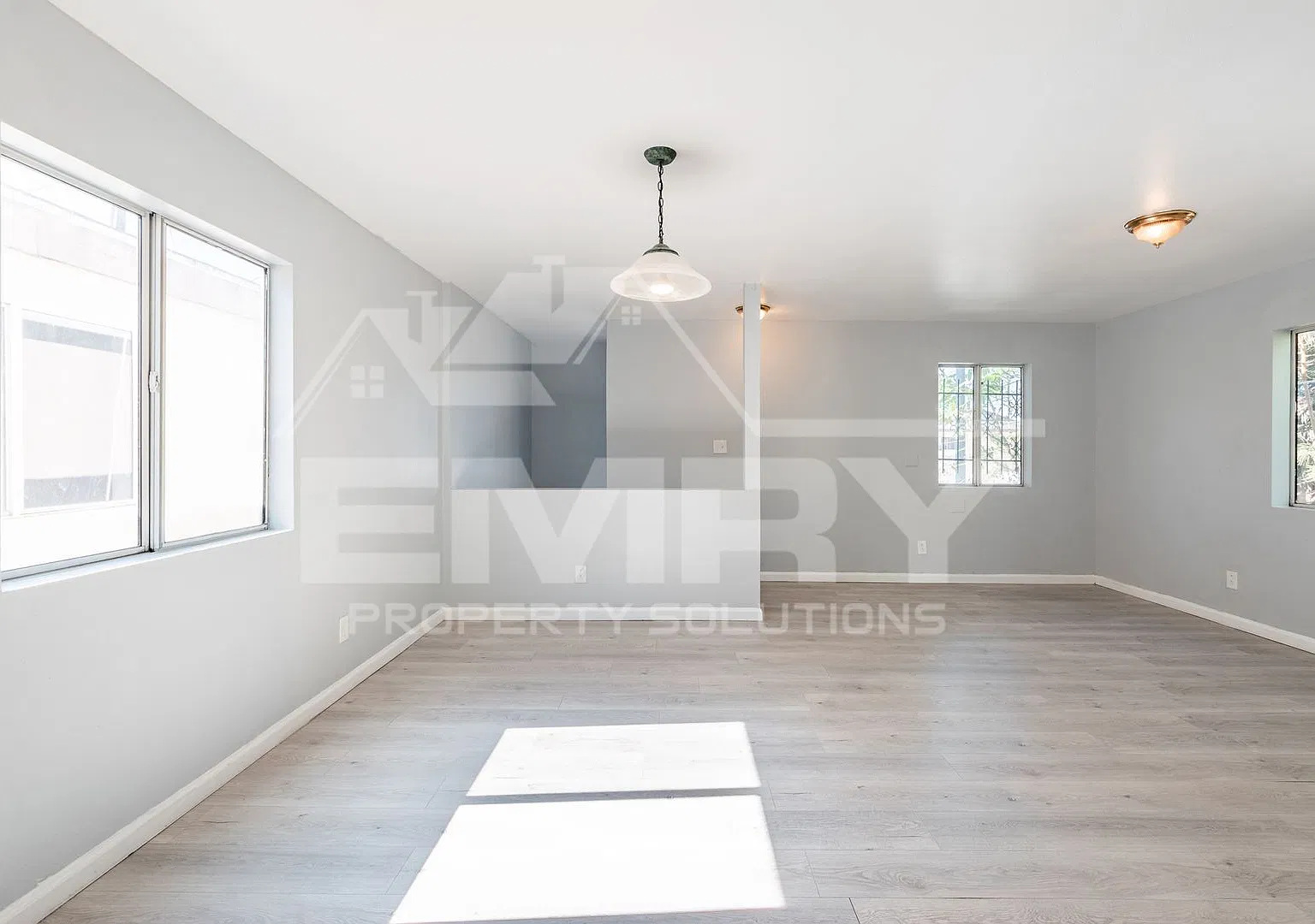 10610 Wilmington Ave, Los Angeles, CA 90002 — Photo 2