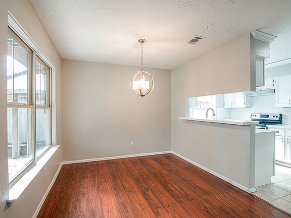 3rd image of 19806 Bellaw Woods Dr