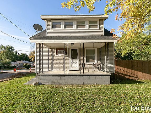 5th image of 8305 Cottonwood Dr