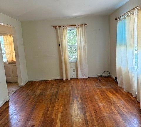 5th image of 2486 8th St