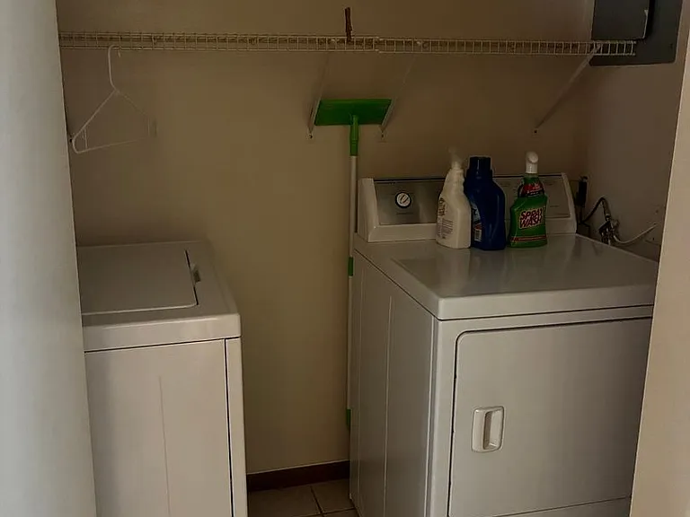 124 Alder Ave — Photo 5