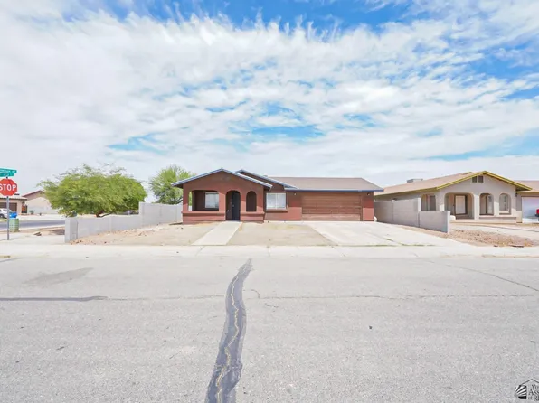 604 E Yucca St, Somerton, AZ 85350