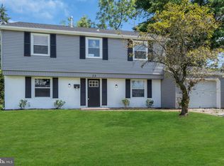 23 Berkshire Ln, Willingboro, NJ 08046