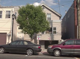 1004 New York Ave, Union City, NJ 07087