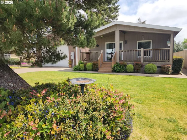 835 Raechel Rd, Lakeside, OR 97449
