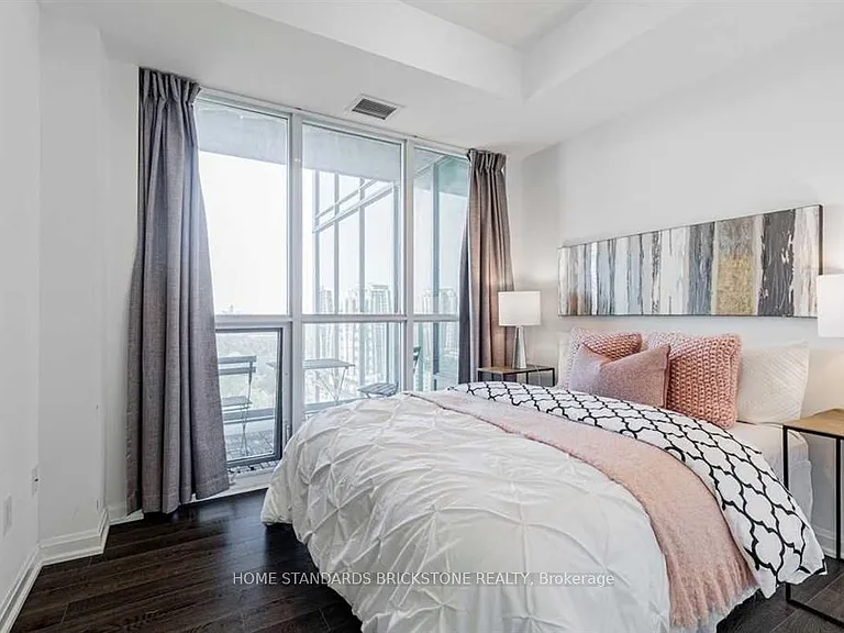11 Bogert Ave #1802 — Photo 8