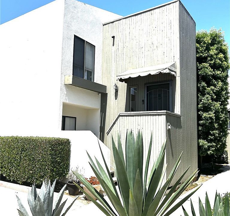 1st image of 2336 Elden Ave APT D