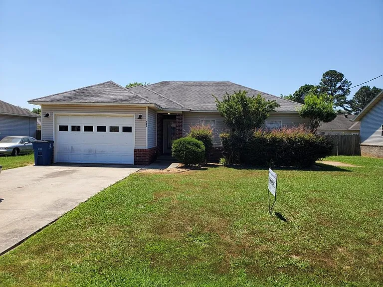 23 Cedar Loop — Photo 1