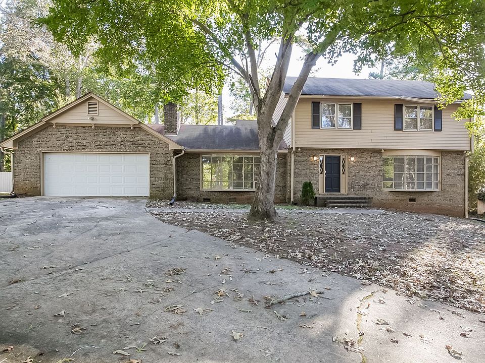 1st image of 2676 Lee Ann Dr