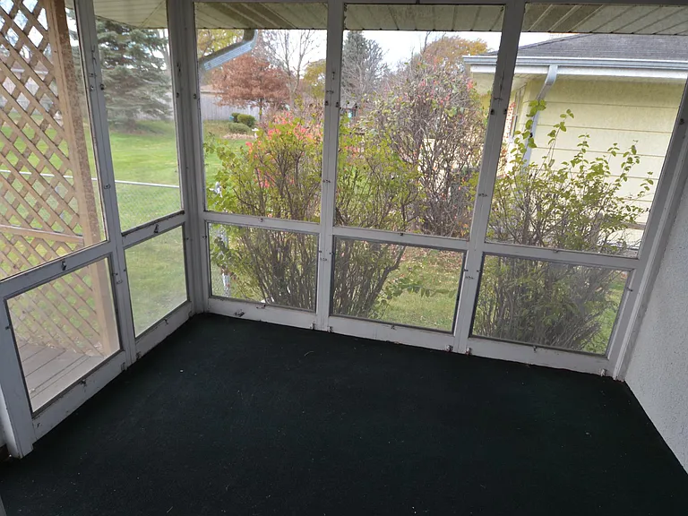 Screened Back Porch