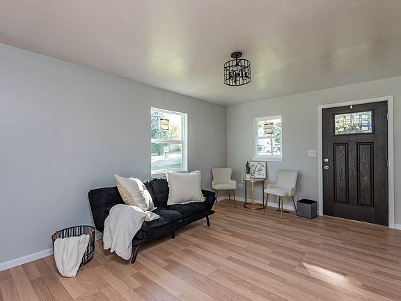 4th image of 2323 Horeb Ave