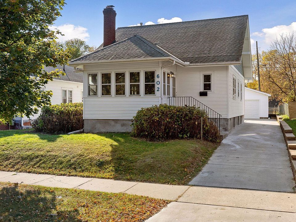 1st image of 602 Hyacinth Ave E