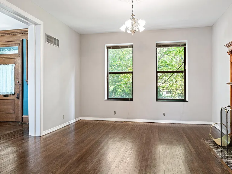 4330 W Pine Blvd — Photo 12