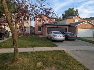 31 Bingham St #A, Richmond Hill, ON L4C 8Y7