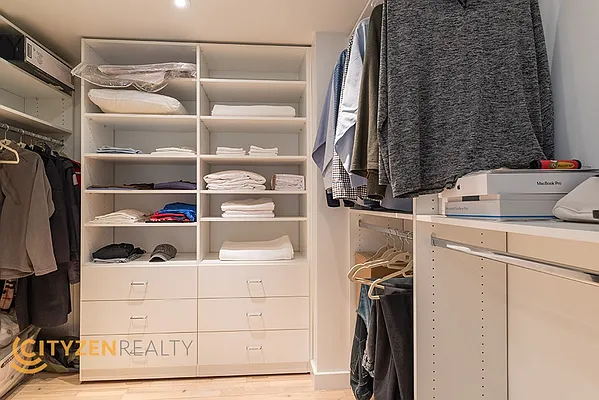 Rented by City Zen Realty | media 27