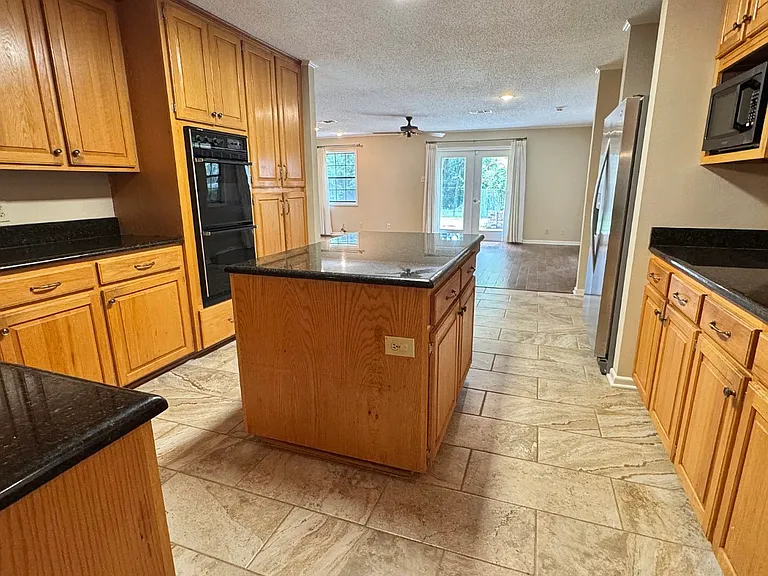 102 River Oaks Dr — Photo 9