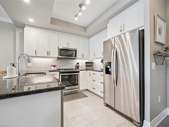 3rd image of 1878 Gordon St #605