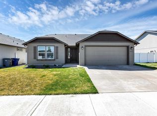 8617 W Pirates Ct, Spokane, WA 99224