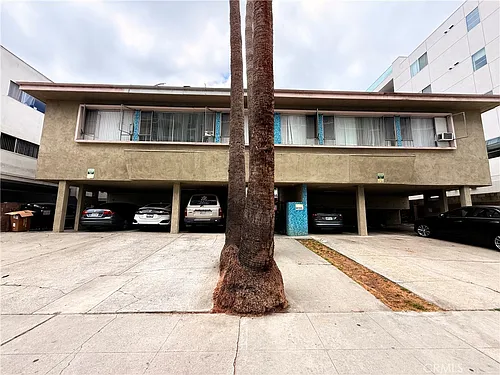 423 S Le Doux Rd #10 Photo 1