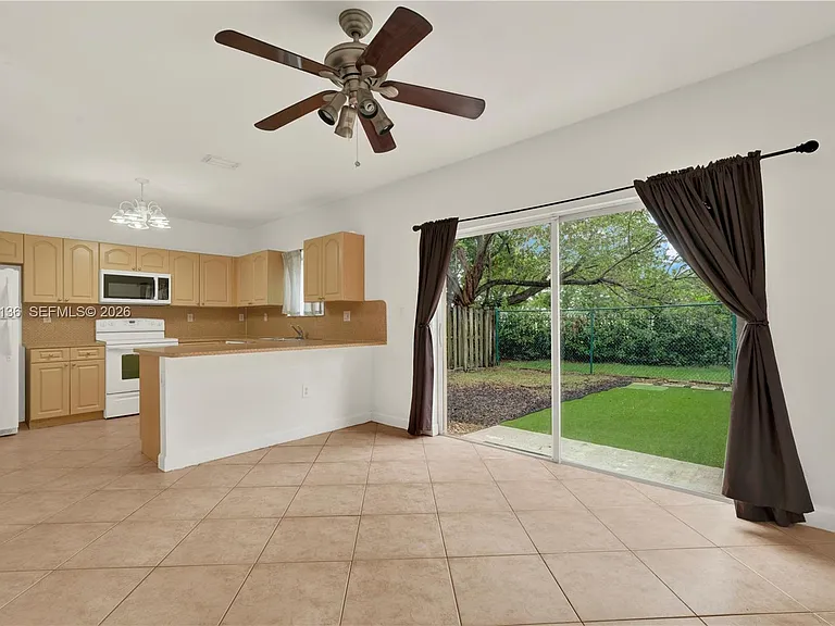 8566 SW 214th Way — Photo 7
