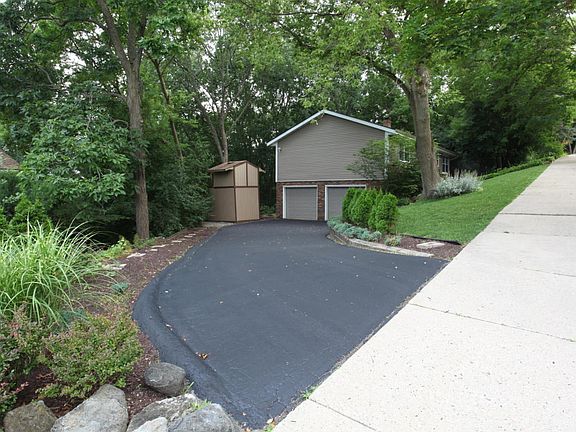 2nd image of 2117 Harris Highland Dr
