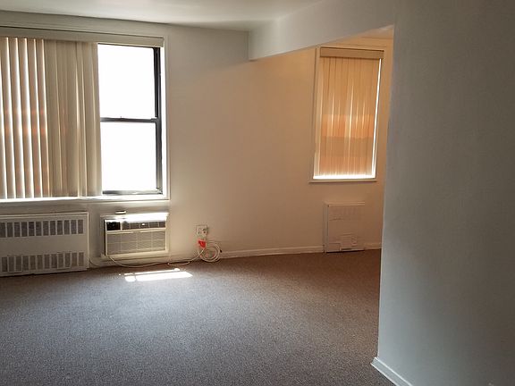 4th image of 8610 Grand Ave #6J