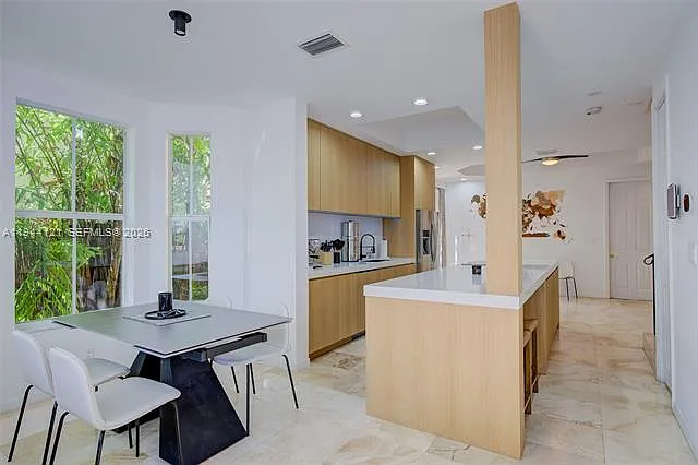 4867 Ponce De Leon Blvd — Photo 36