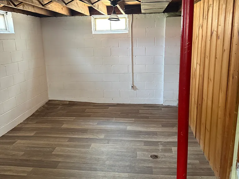 24800 Cherry St — Photo 12