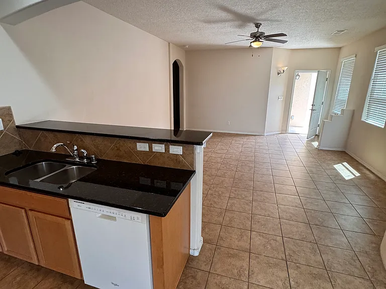 4222 Plaza Sonata — Photo 3