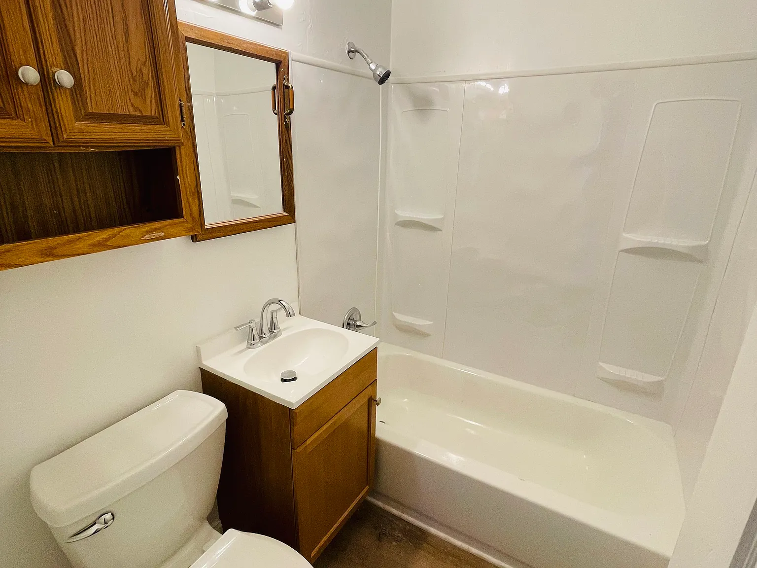 4 bed, 1200 sqft, $2,175 — Photo 4