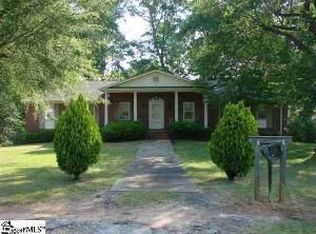 207 Crestwood Dr, Liberty, SC 29657