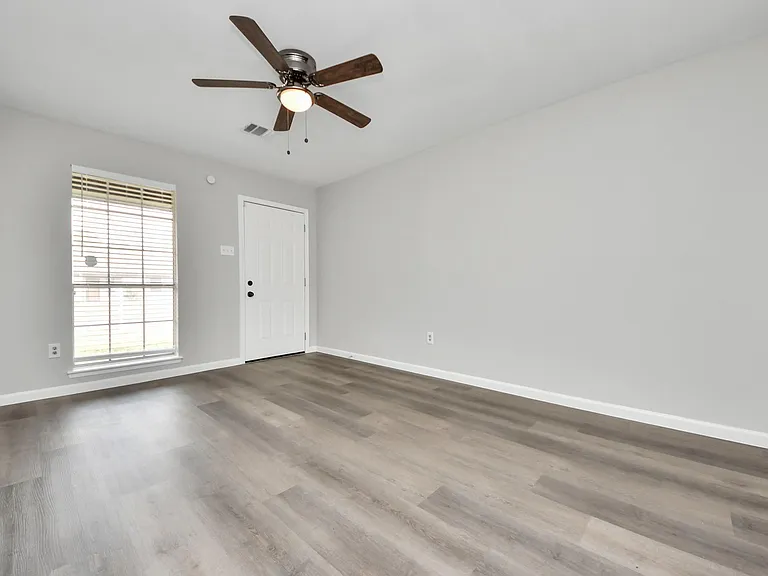 4114 Fairgreen Ln — Photo 11