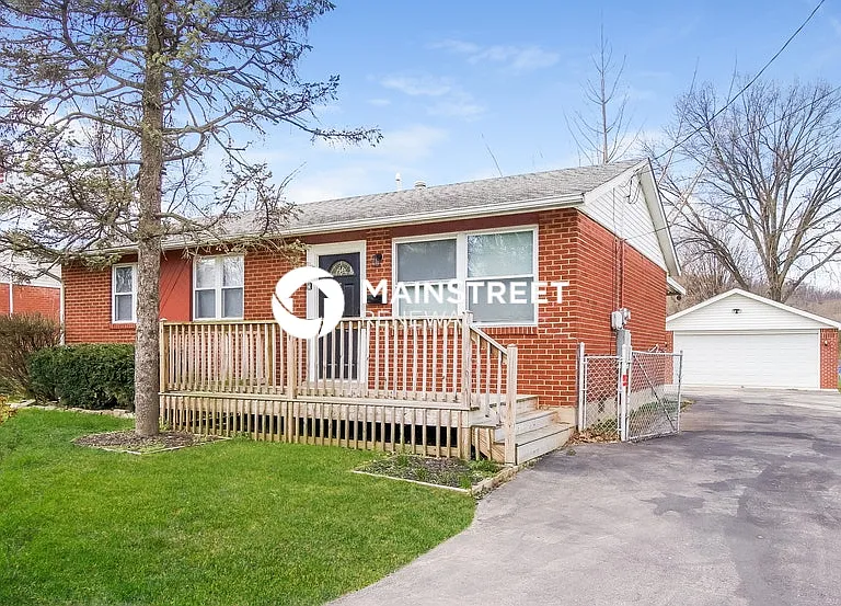 9412 Titan Dr — Photo 2