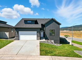 6631 W Portrush Dr, Rathdrum, ID 83858