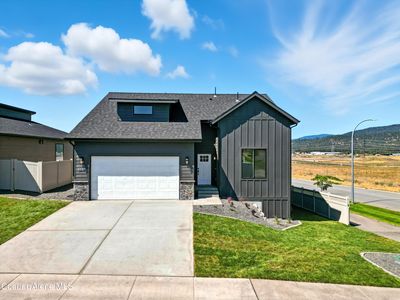 6631 W Portrush Dr, Rathdrum, ID, 83858