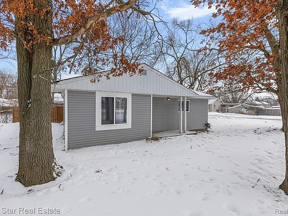 4th image of 3061 Culbertson Ave